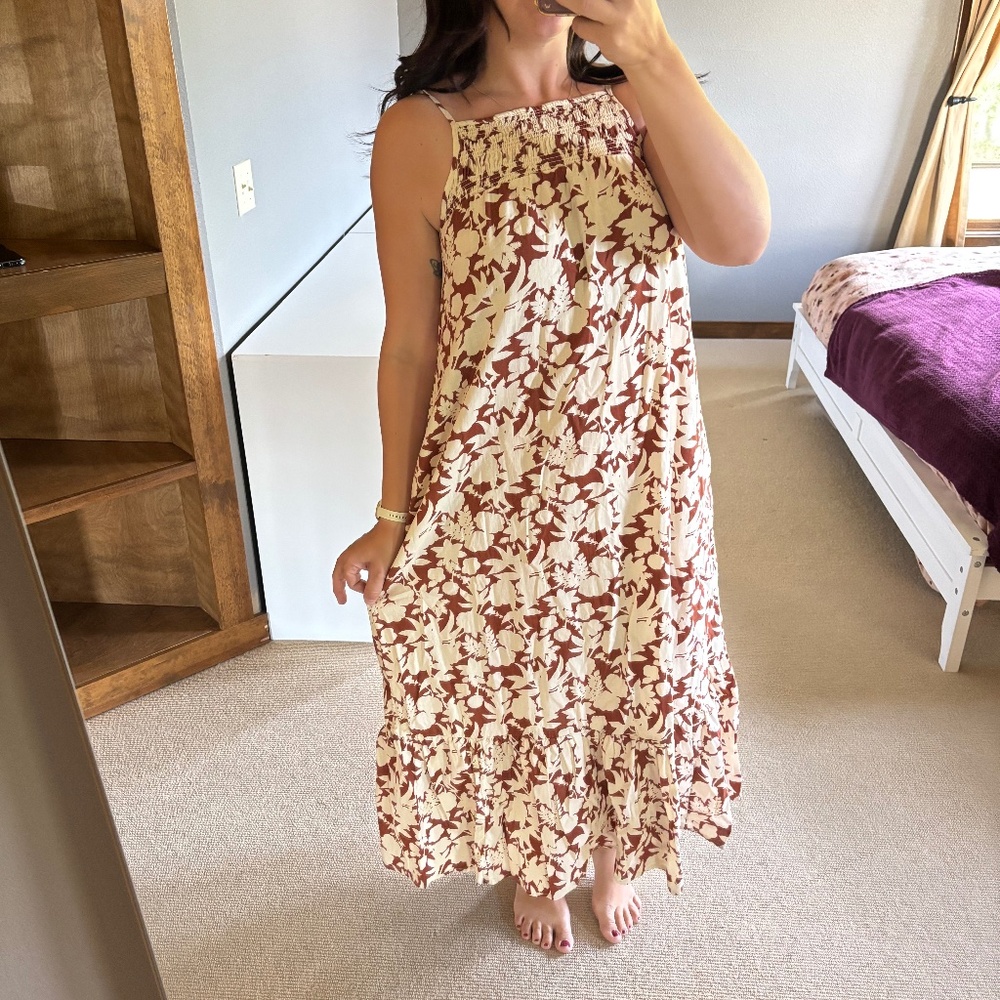 Universal thread Target dress